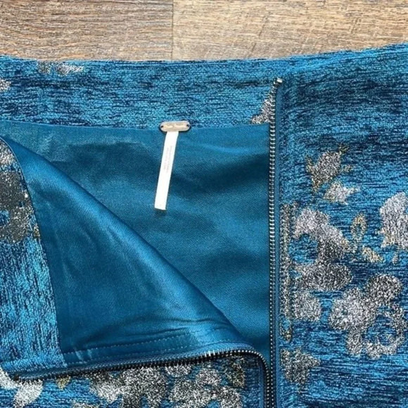 HP 🎉 Free People Movin’ On Jacquard Metallic Skirt Sz 2 - Picture 6 of 11